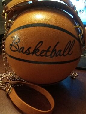 SHEIN Orange Round Crossbody Bag with Gold Chain